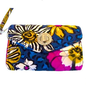 VERA BRADLEY "AFRICAN VIOLET" RETIREDPATTERN WALLET WITH REMOVABLEWRIST …
